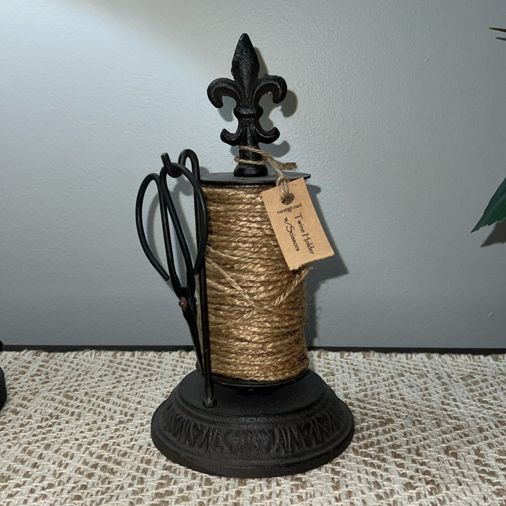NWOT Cast Iron Twine Holder with Scissors
